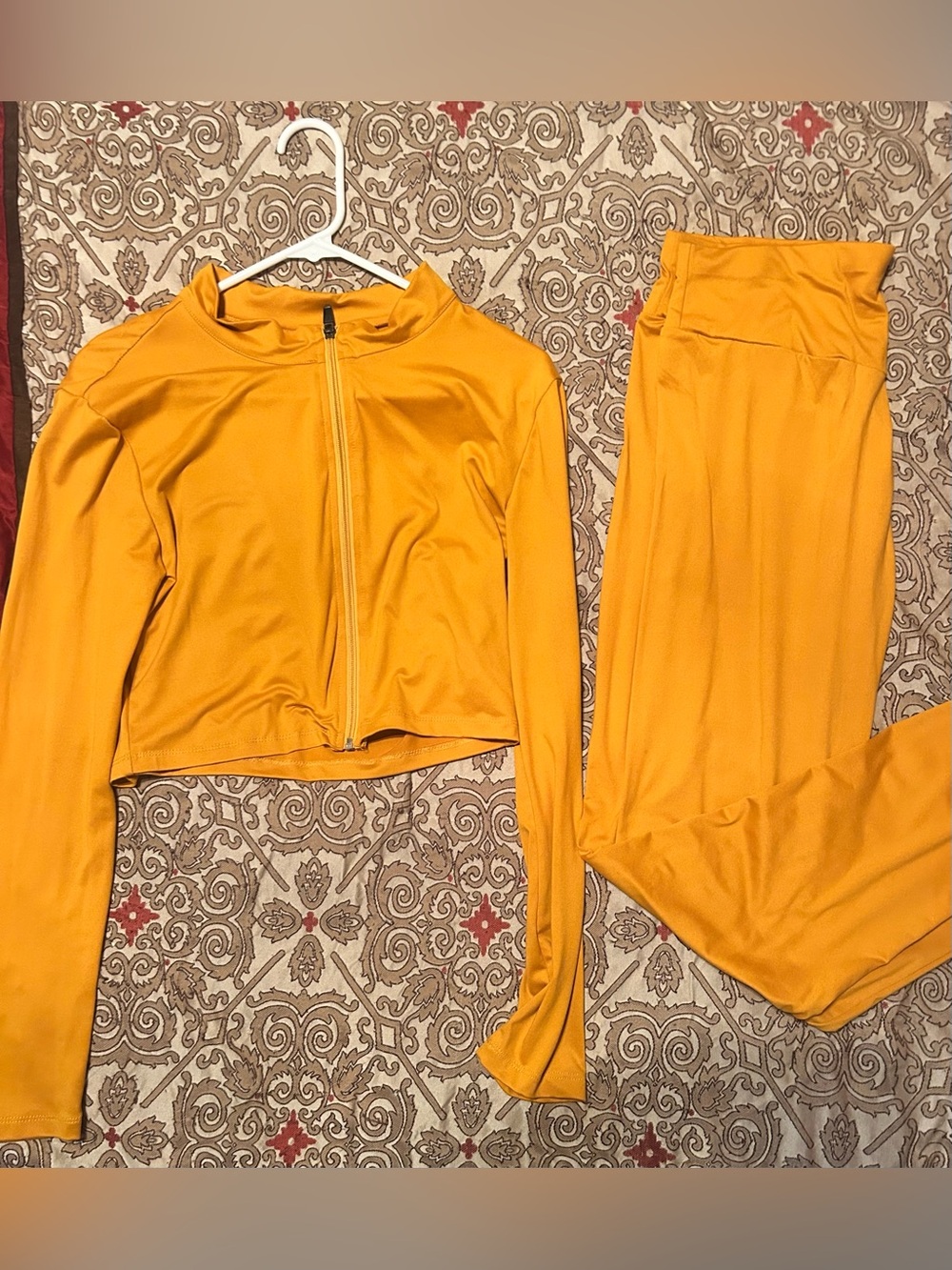 Women Ara Mustard Yellow Zip-Front Crop Jacket with High-Waist Leggings XL
